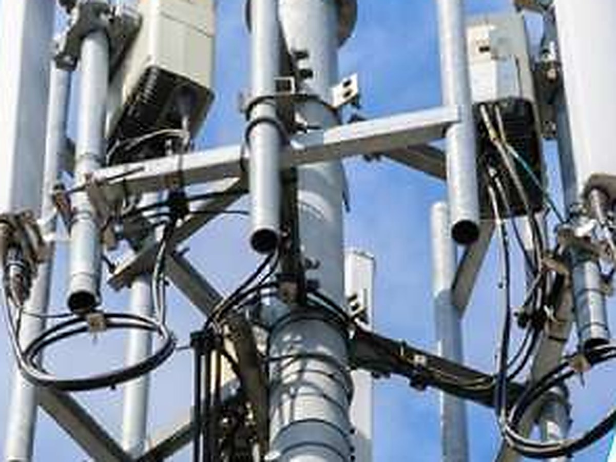 Sector antennas mounted on a telecom tower
